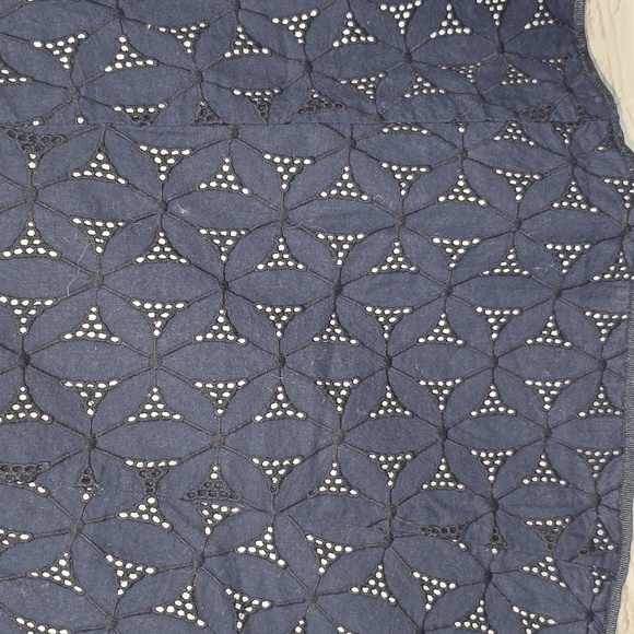 J.Crew Navy Eyelet Floral Lace A-Line Skirt Side Zip Womens Size 4 - Picture 2 of 9